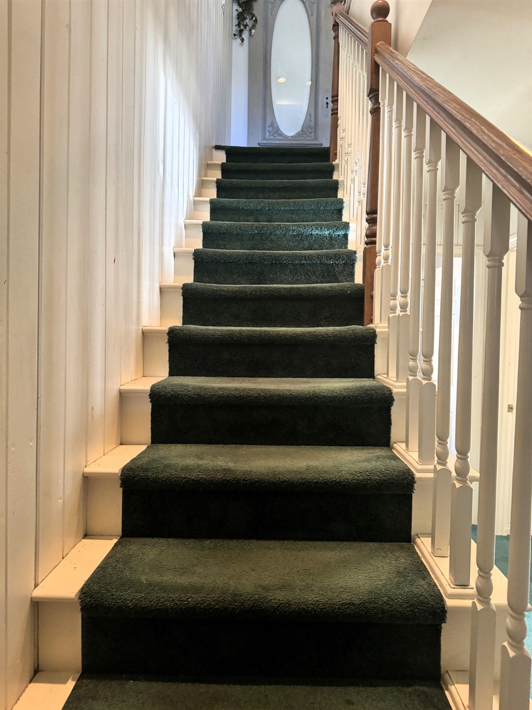 4 Kelley Road, Unit 1 Mammoth Lakes, CA 93546 - Photo 14 of 19 Stairs