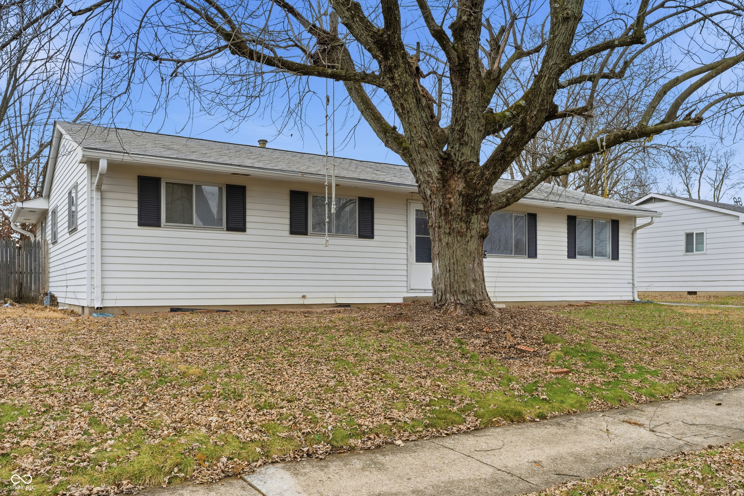 5645 Rinehart Avenue Indianapolis, IN 46241 - Photo 2 of 21