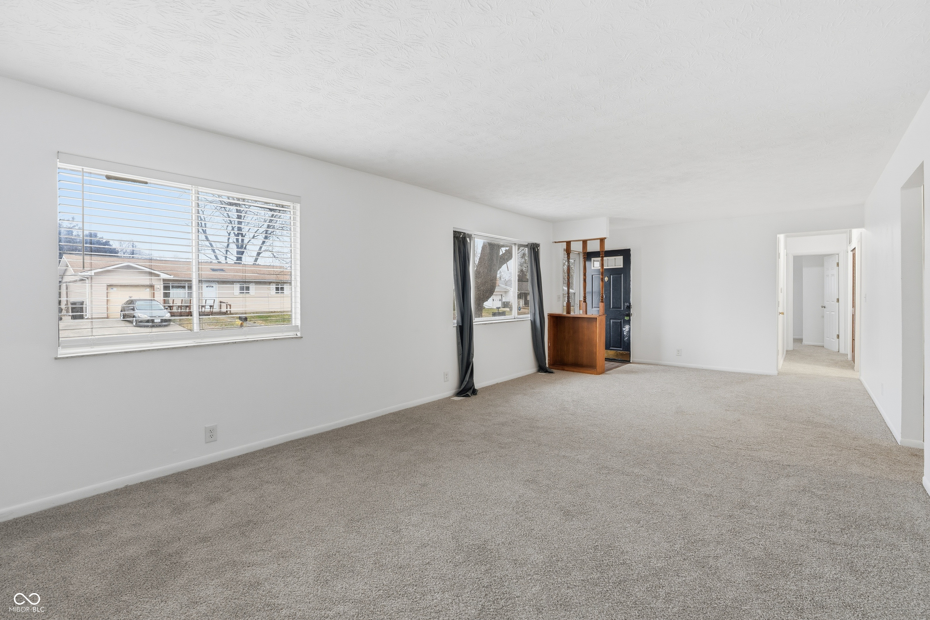 5645 Rinehart Avenue Indianapolis, IN 46241 - Photo 4 of 21