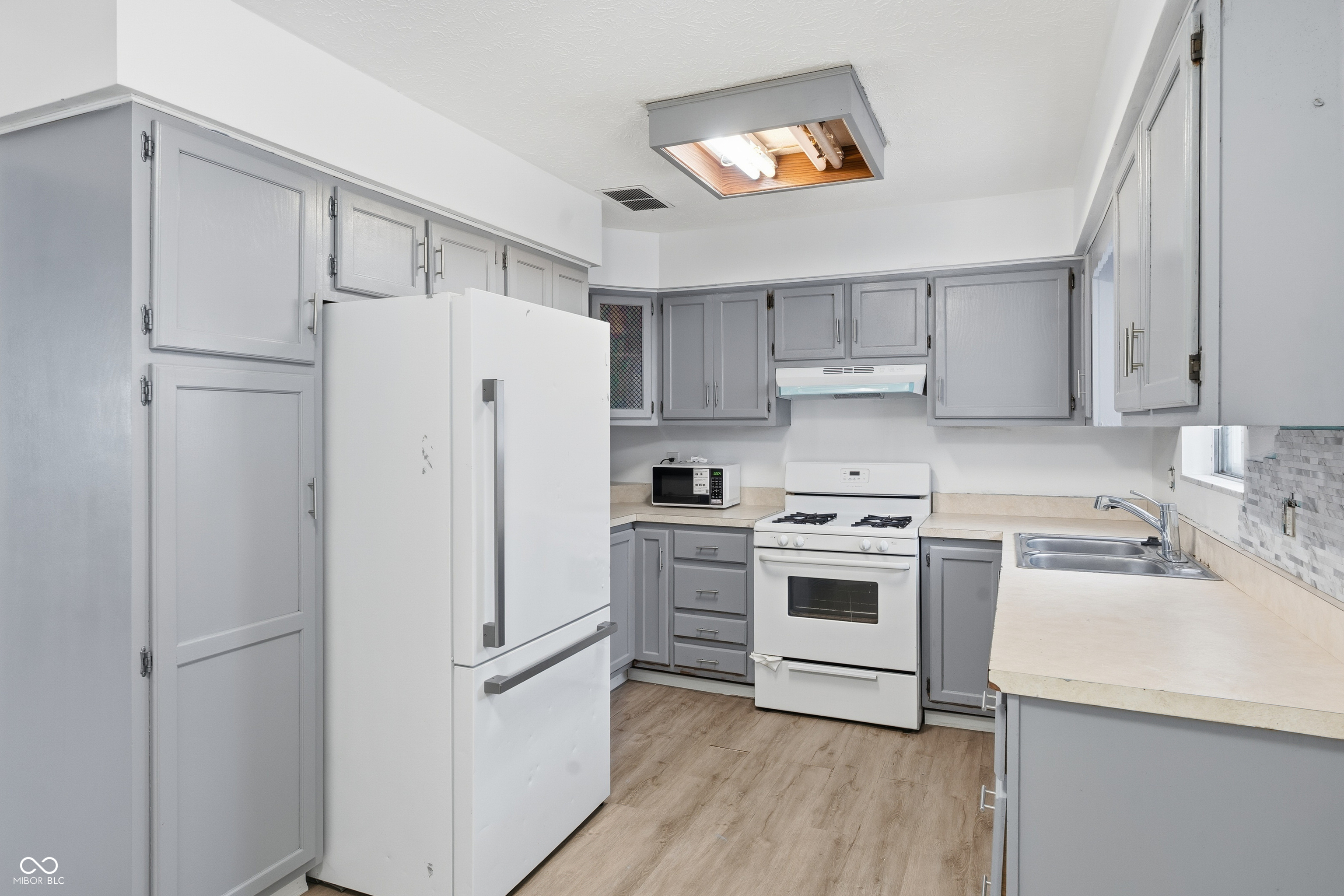 5645 Rinehart Avenue Indianapolis, IN 46241 - Photo 6 of 21