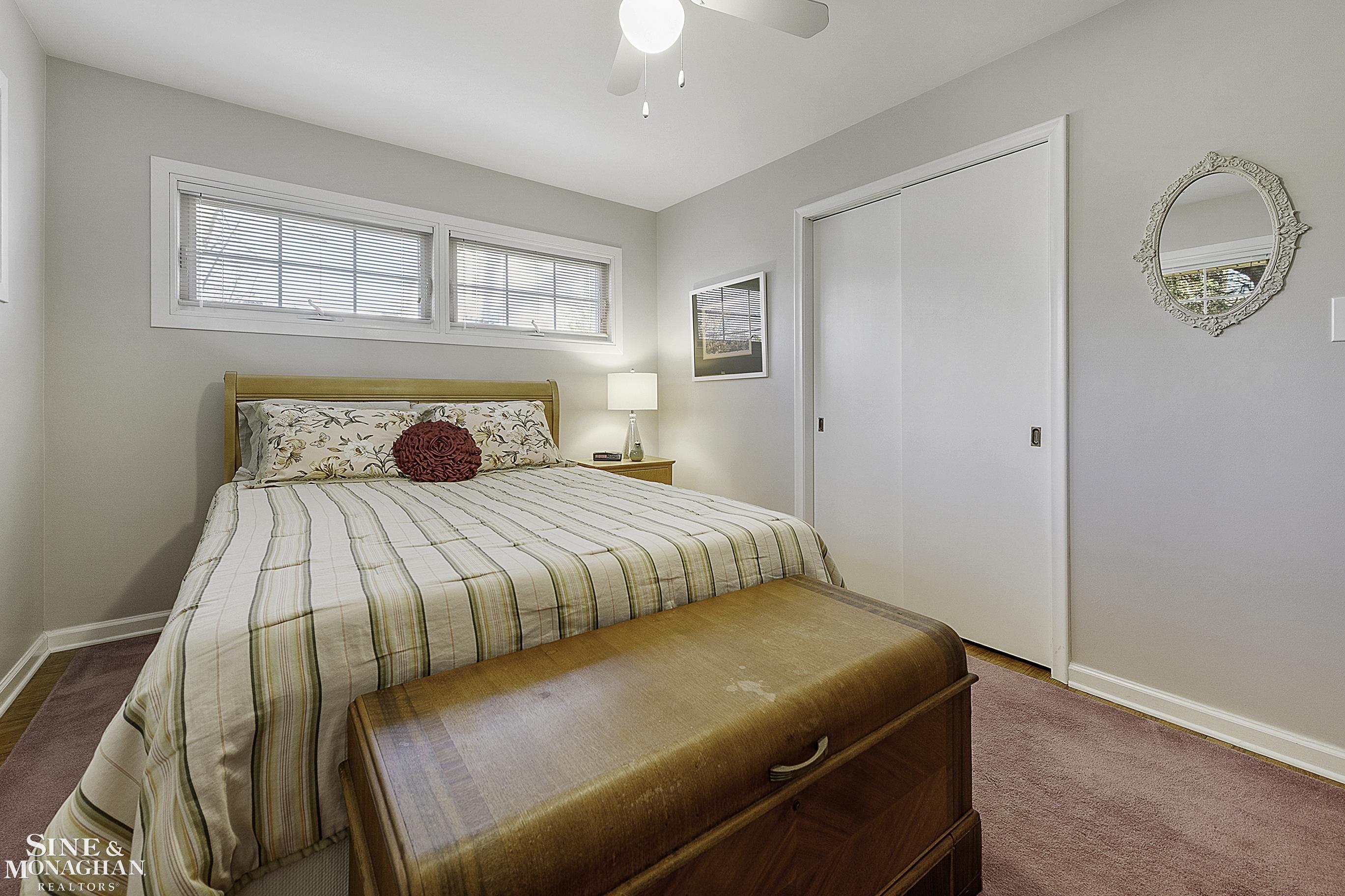 533 Hawthorne Road Grosse Pointe, MI 48236 - Photo 20 of 49 50095488-19.JPG
