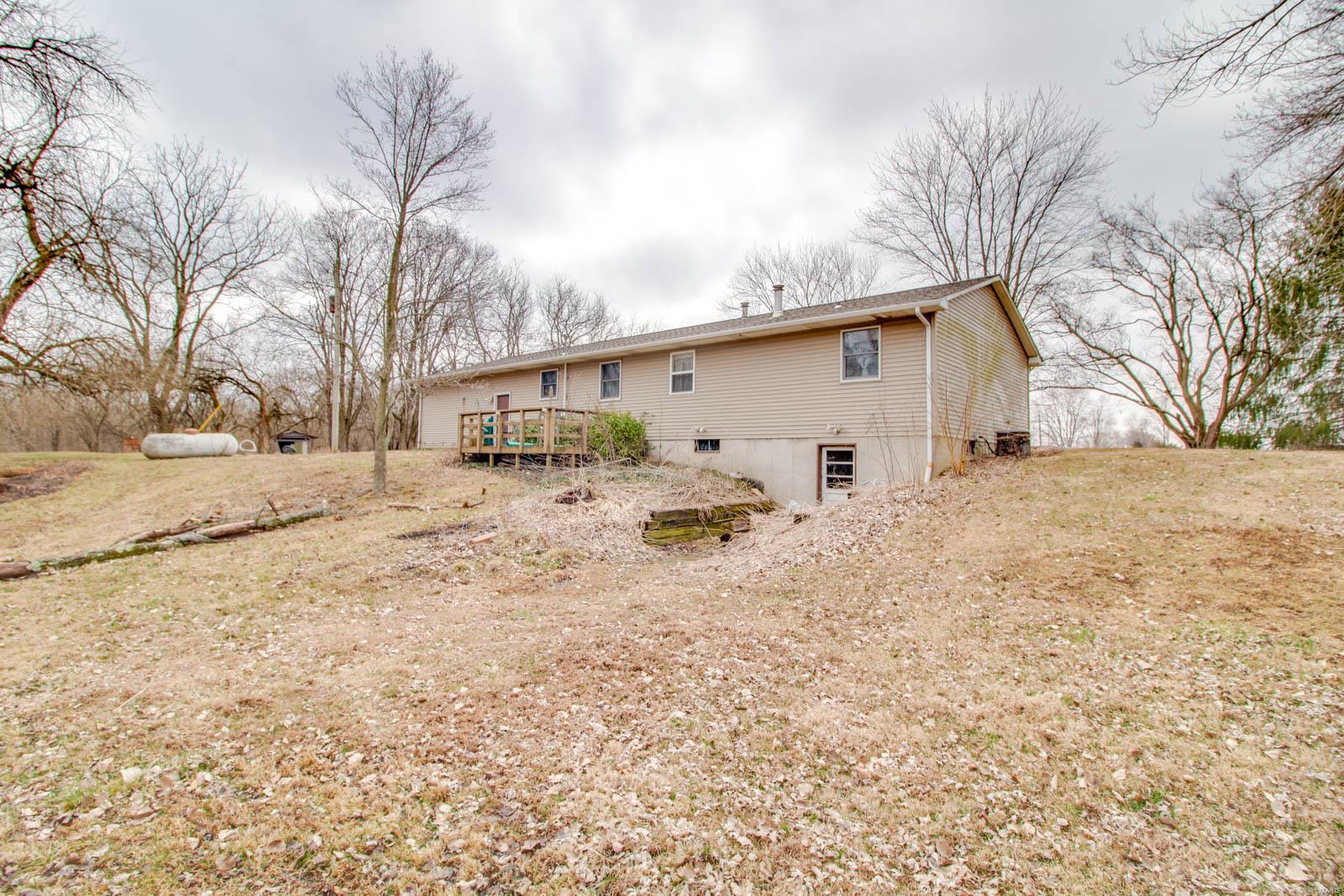 4670 Shipman Cutoff Road Bunker Hill, IL 62014 - Photo 22 of 56 Gallery Image 22