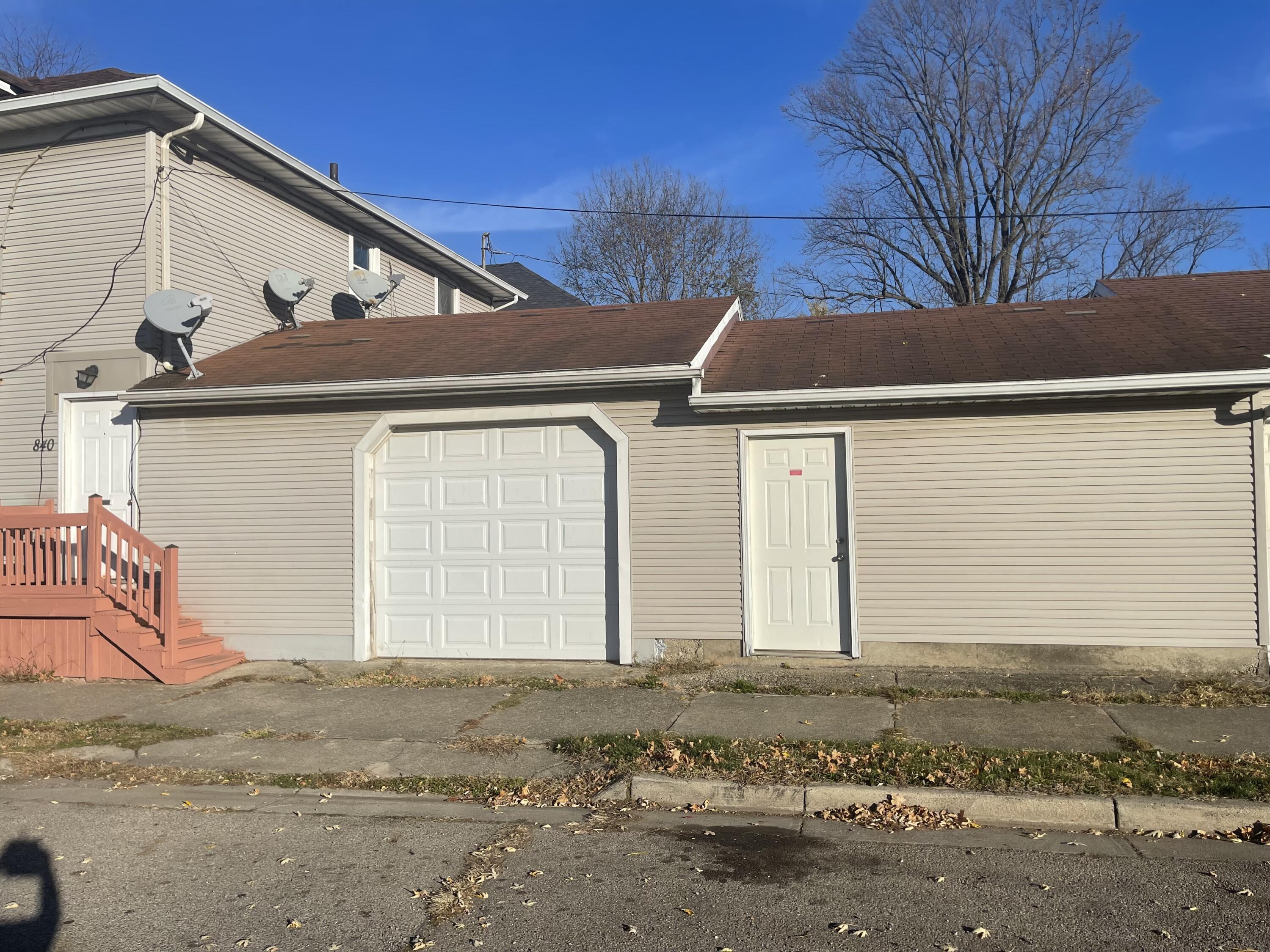 701 East Cassilly Street Springfield, OH 45503 - Photo 6 of 8