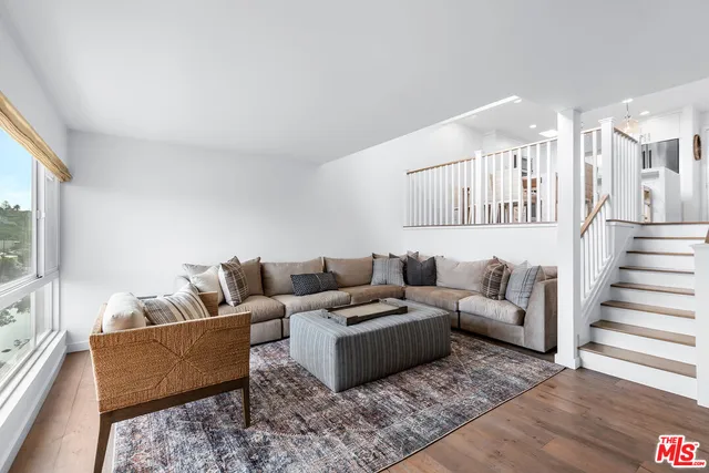 $1,149,000 | 6400 Pacific Avenue, Unit 306, Playa del Rey, CA 90293