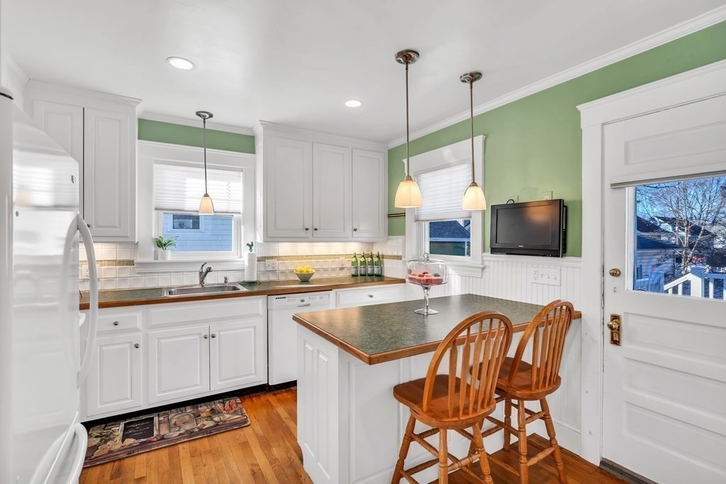 56 Mayall Road Waltham, MA 02453 - Photo 2 of 29 Gallery Image 2