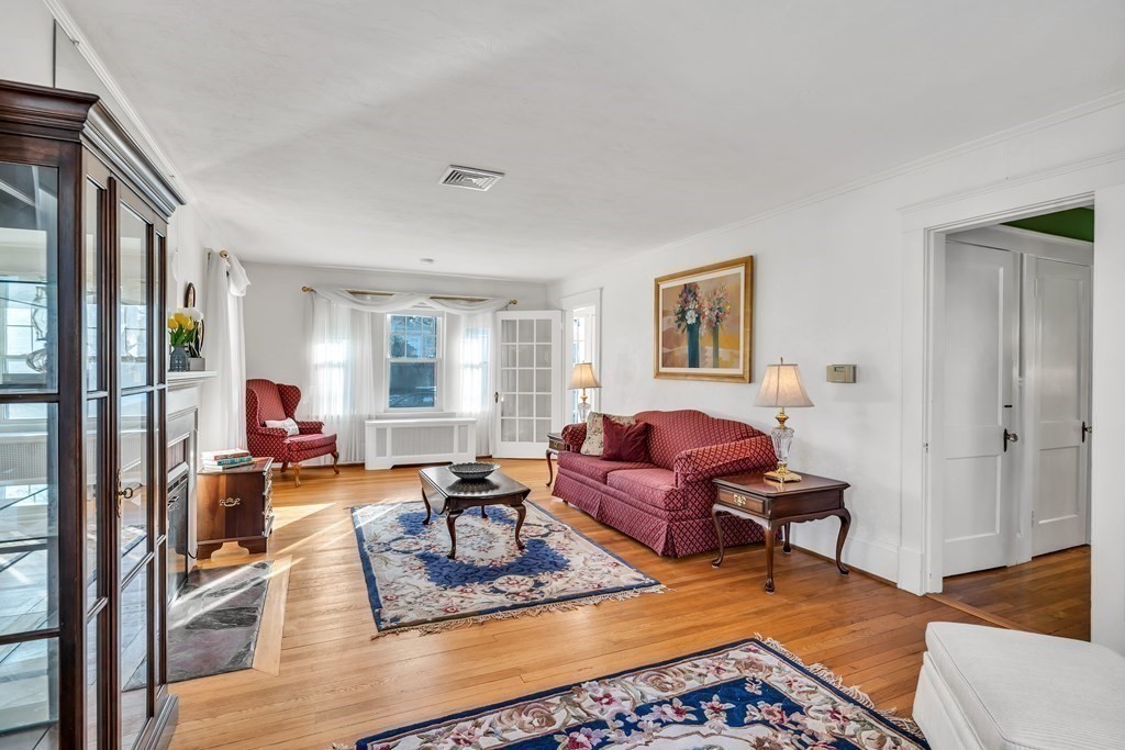 56 Mayall Road Waltham, MA 02453 - Photo 7 of 29 Gallery Image 7