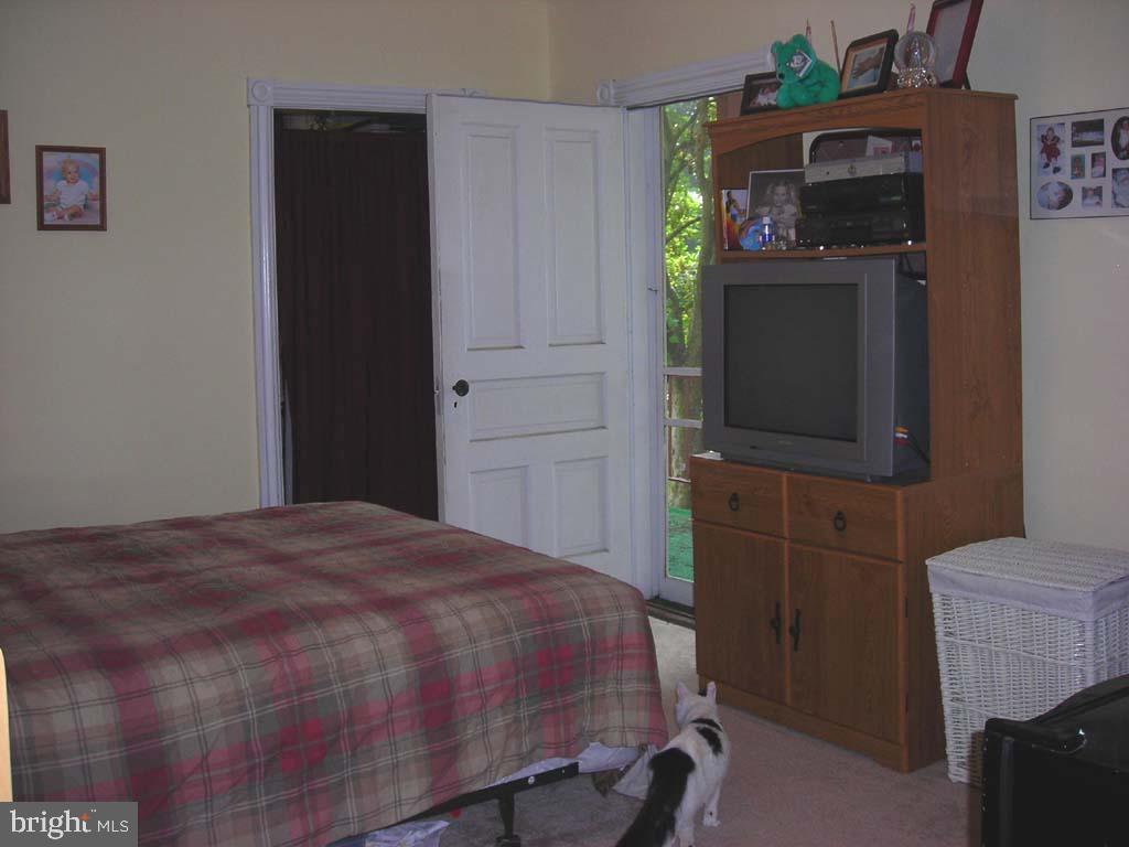 1210 Sandhill Road Lebanon, PA 17046 - Photo 4 of 10 Gallery Image 4