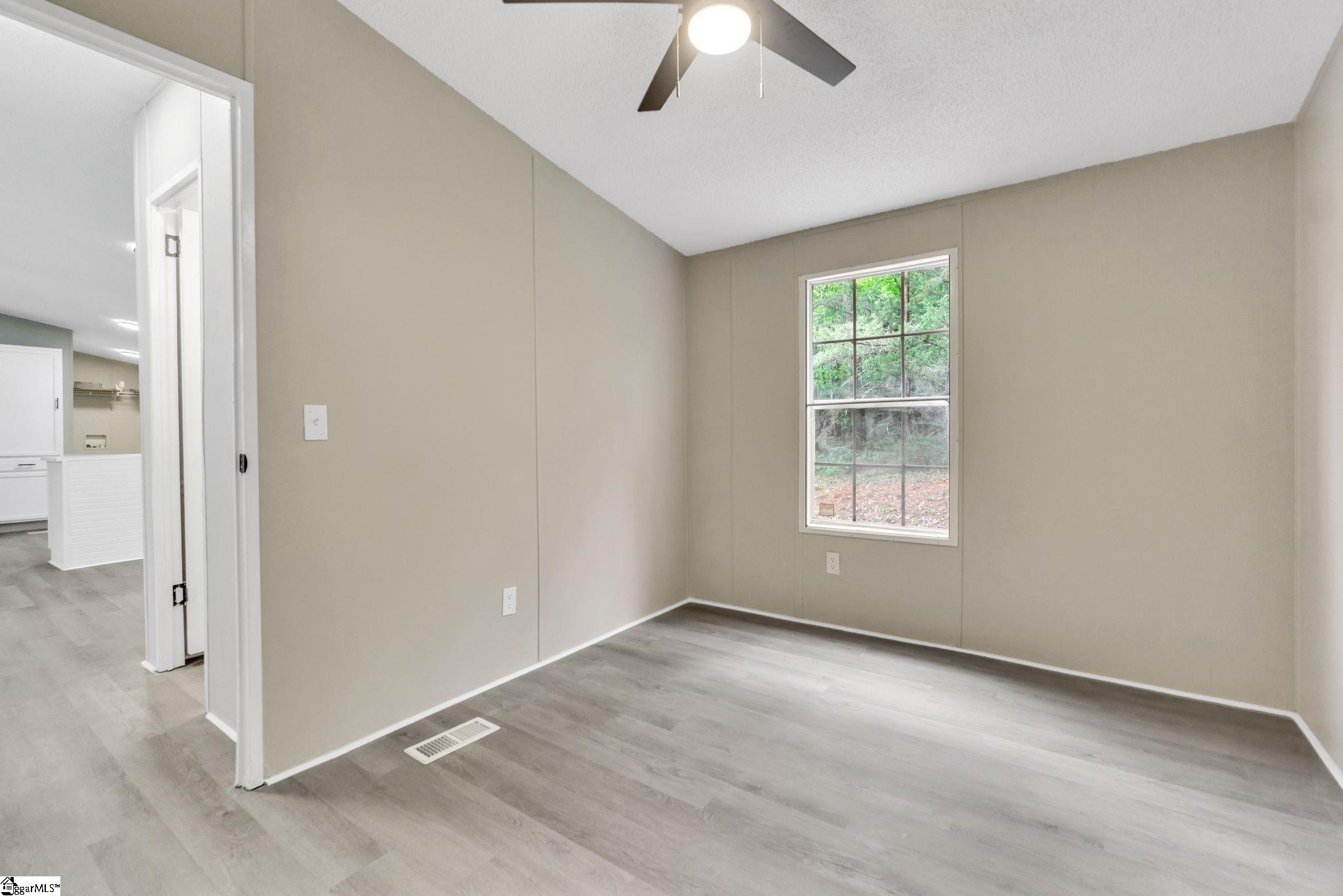 109 Wiley Road Liberty, SC 29657 - Photo 14 of 28
