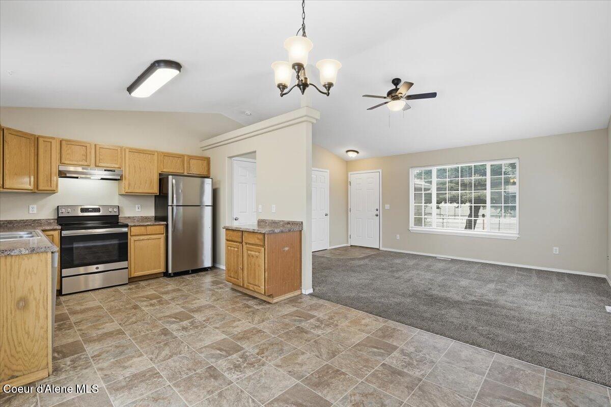 14425 Stevens Street Rathdrum, ID 83858 - Photo 8 of 30 Dining to Living