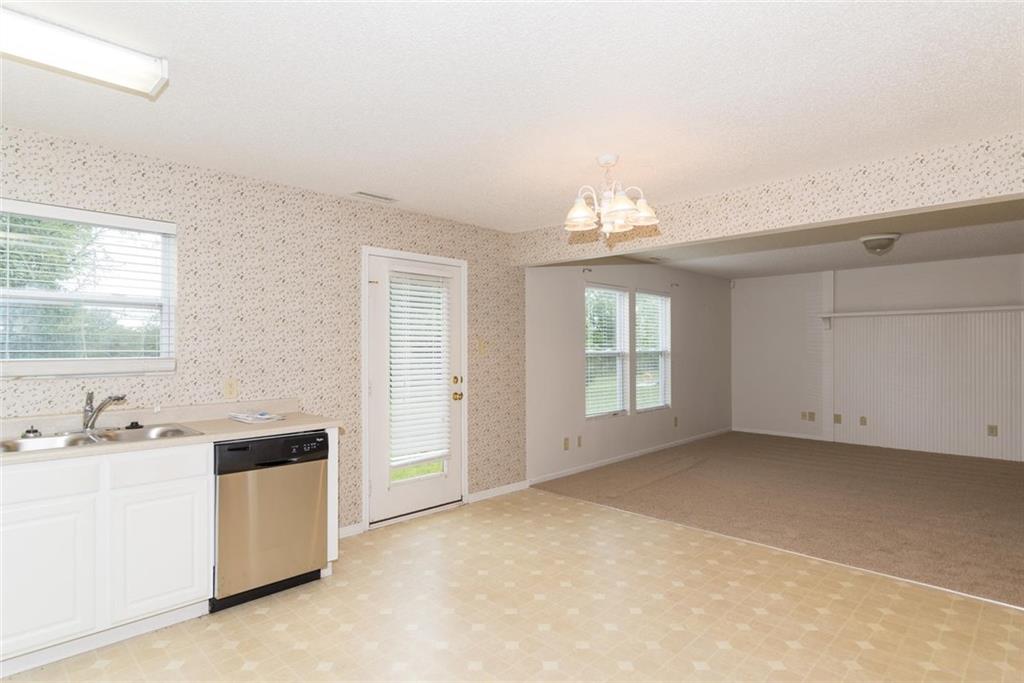 12726 White Rabbit Way Indianapolis, IN 46236 - Photo 9 of 21 Gallery Image 9