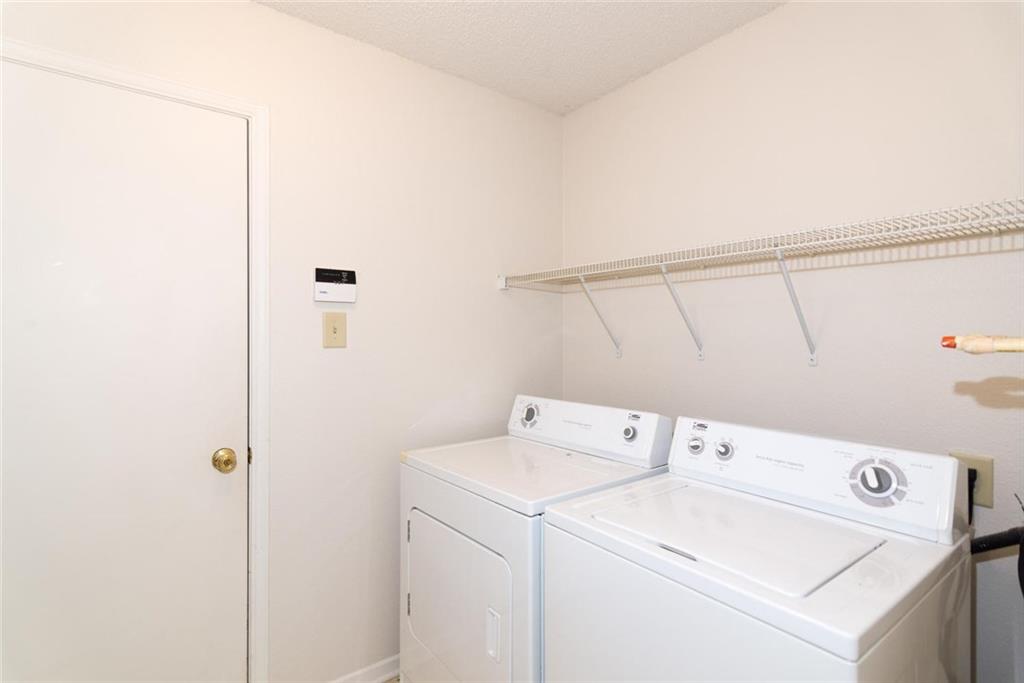 12726 White Rabbit Way Indianapolis, IN 46236 - Photo 10 of 21 Gallery Image 10
