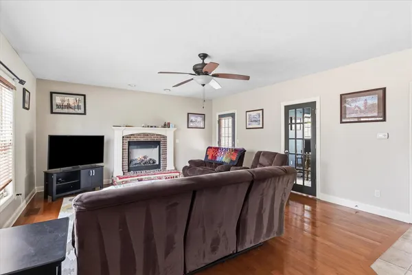 $525,000 | 2010 Strand Drive, Champaign, IL 61822