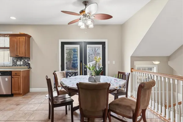 $525,000 | 2010 Strand Drive, Champaign, IL 61822