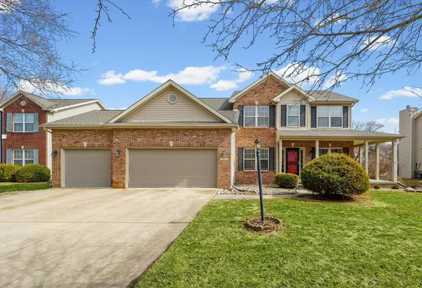 $525,000 | 2010 Strand Drive, Champaign, IL 61822