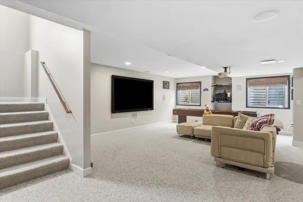 $525,000 | 2010 Strand Drive, Champaign, IL 61822