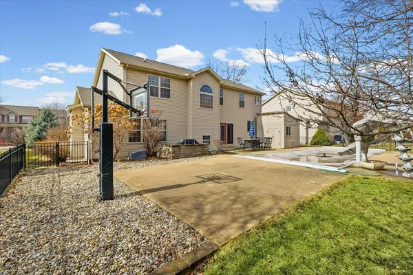 $510,000 | 2010 Strand Drive, Champaign, IL 61822