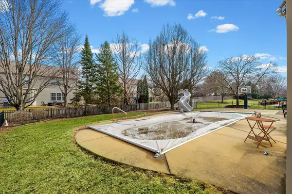 $525,000 | 2010 Strand Drive, Champaign, IL 61822