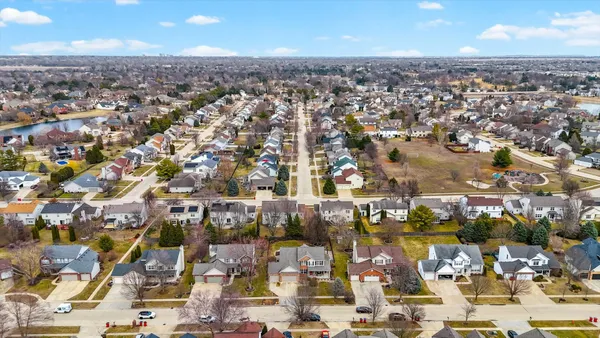 $525,000 | 2010 Strand Drive, Champaign, IL 61822