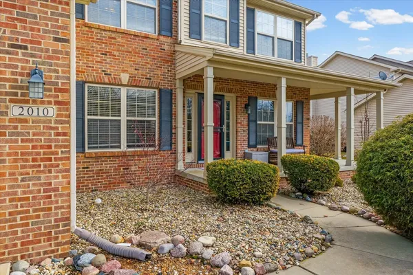 $525,000 | 2010 Strand Drive, Champaign, IL 61822