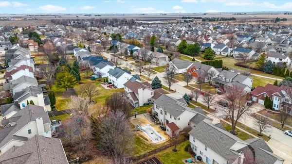 $525,000 | 2010 Strand Drive, Champaign, IL 61822