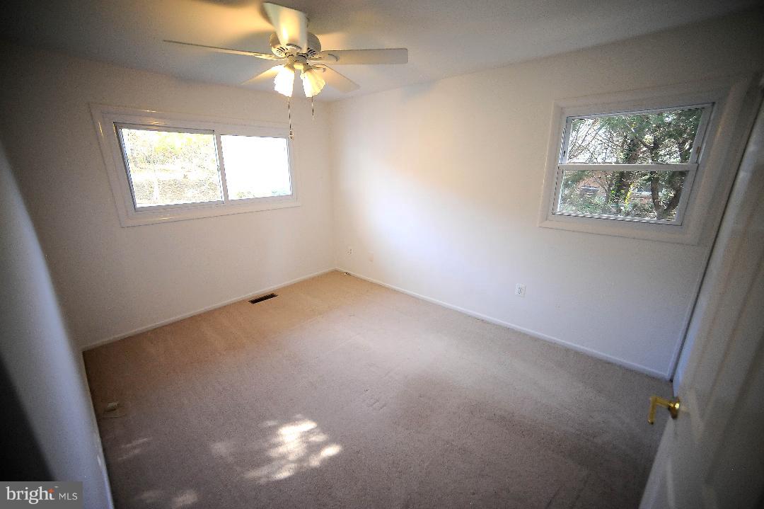 6015 Meriwether Lane Springfield, VA 22150 - Photo 20 of 32 third bedroom