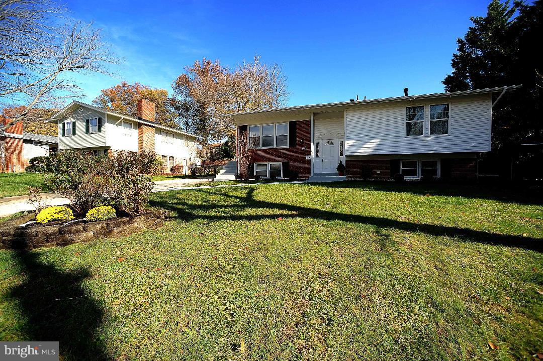 6015 Meriwether Lane Springfield, VA 22150 - Photo 3 of 32 exterior front