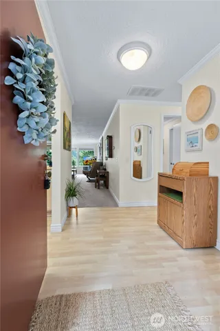 a view of livingroom with furniture