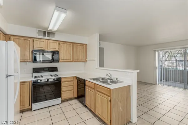 $1,250 | 5710 East Tropicana Avenue, Unit 1108, Las Vegas, NV 89122