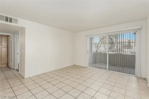 $1,250 | 5710 East Tropicana Avenue, Unit 1108, Las Vegas, NV 89122