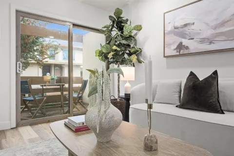 $599,000 | 2640 Worden Street, Unit 214, San Diego, CA 92110