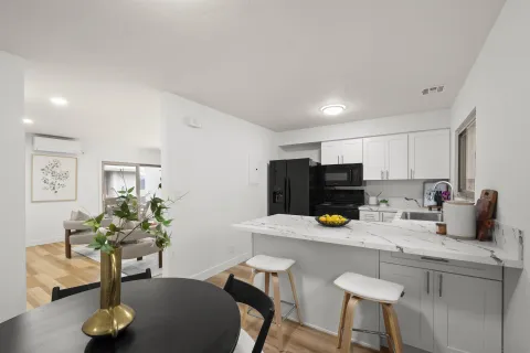 $599,000 | 2640 Worden Street, Unit 214, San Diego, CA 92110