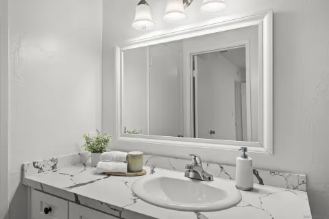 $599,000 | 2640 Worden Street, Unit 214, San Diego, CA 92110