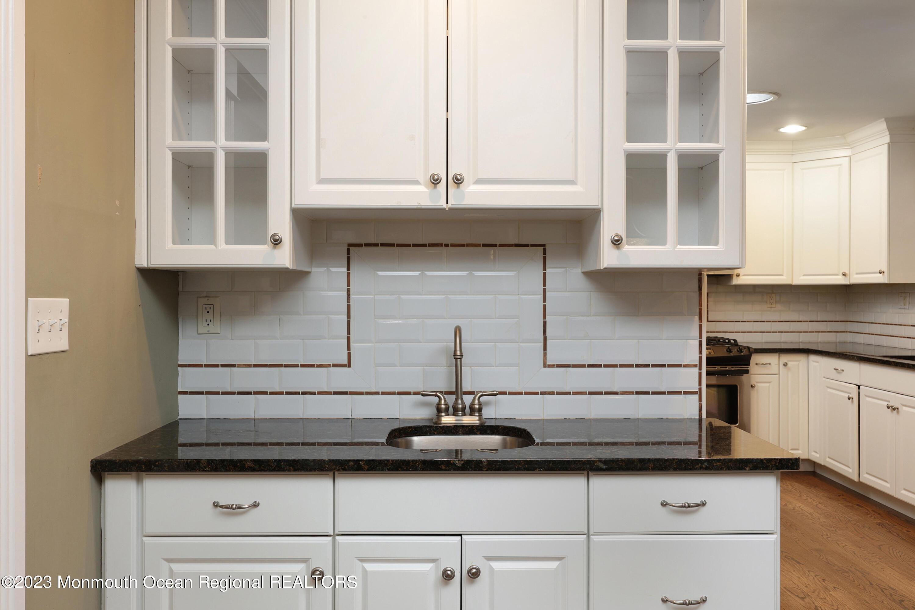 7 Rutgers Drive Fair Haven, NJ 07704 - Photo 9 of 28 758A4069