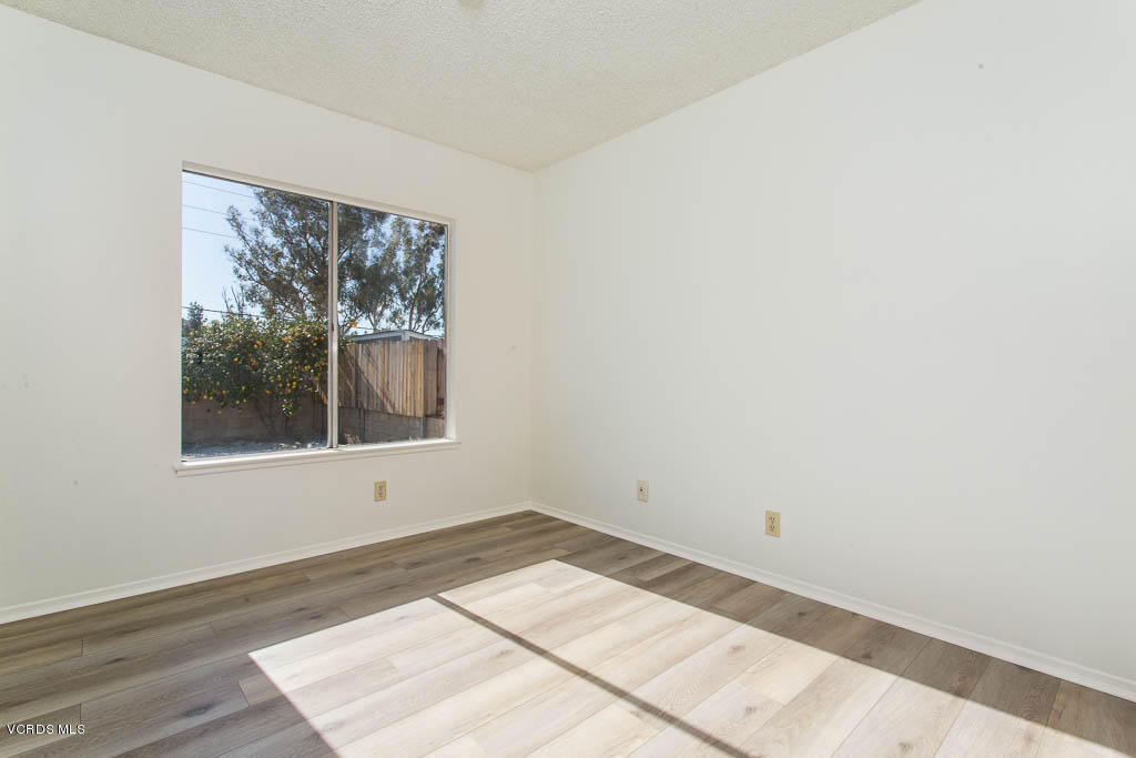 3904 Lecont Court Simi Valley, CA 93063 - Photo 12 of 35 3904 Lecont Court - HsHProd-12