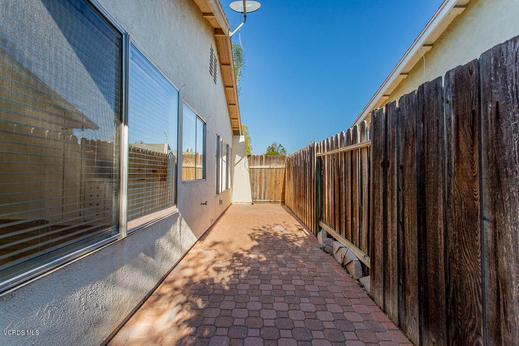 3904 Lecont Court Simi Valley, CA 93063 - Photo 16 of 35 3904 Lecont Court - HsHProd-16