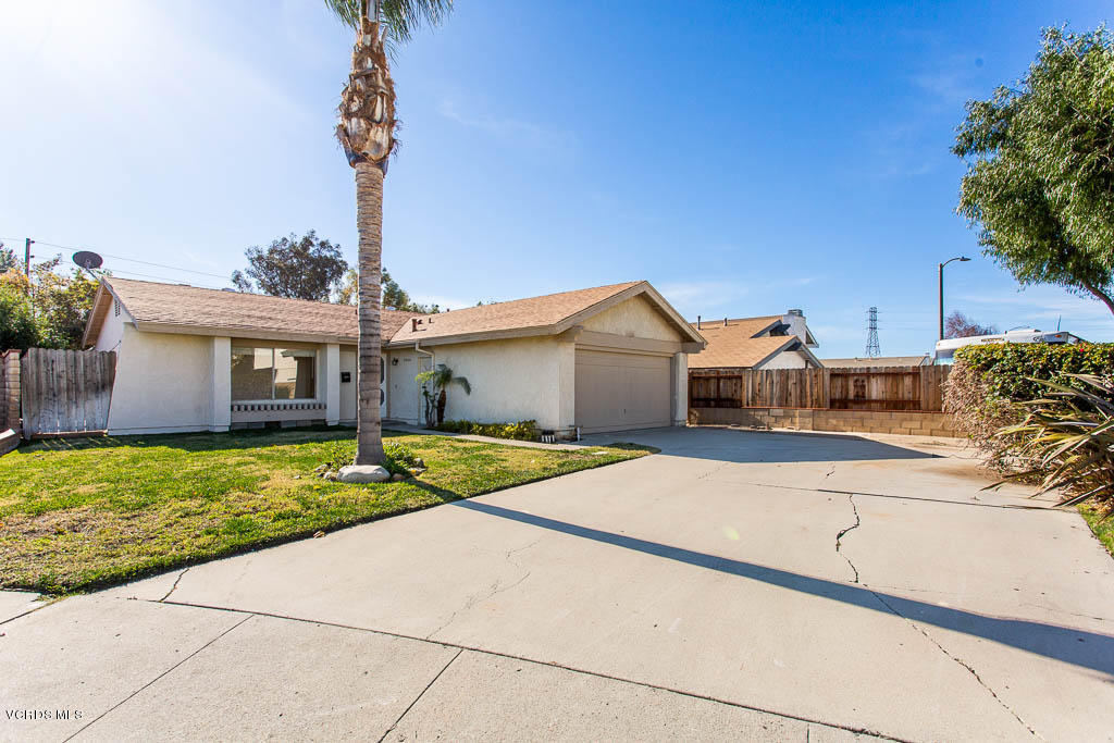 3904 Lecont Court Simi Valley, CA 93063 - Photo 24 of 35 3904 Lecont Court - HsHProd-24