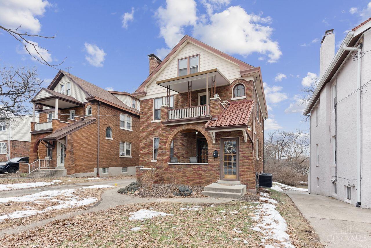 4360 Ridgeview Avenue Cincinnati, OH 45238 - Photo 5 of 36 Gallery Image 5