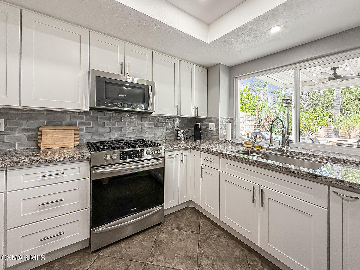 7611 Teak Way Rancho Cucamonga, CA 91730 - Photo 20 of 54 cFamily and Kitchen6