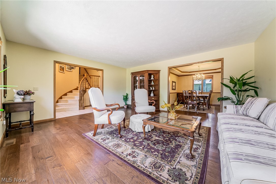 6276 Coldstream Road Highland Heights, OH 44143 - Photo 9 of 49