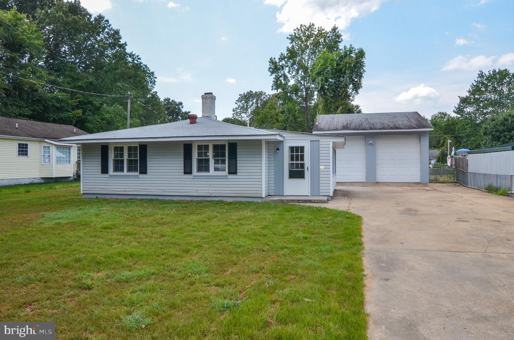 311 Rolando Drive Colonial Beach, VA 22443 - Photo 1 of 24 View of House with large garage.