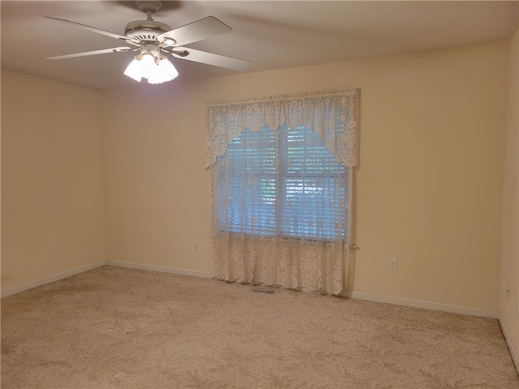 2000 Ridgeview Lane Seneca, SC 29678 - Photo 11 of 30