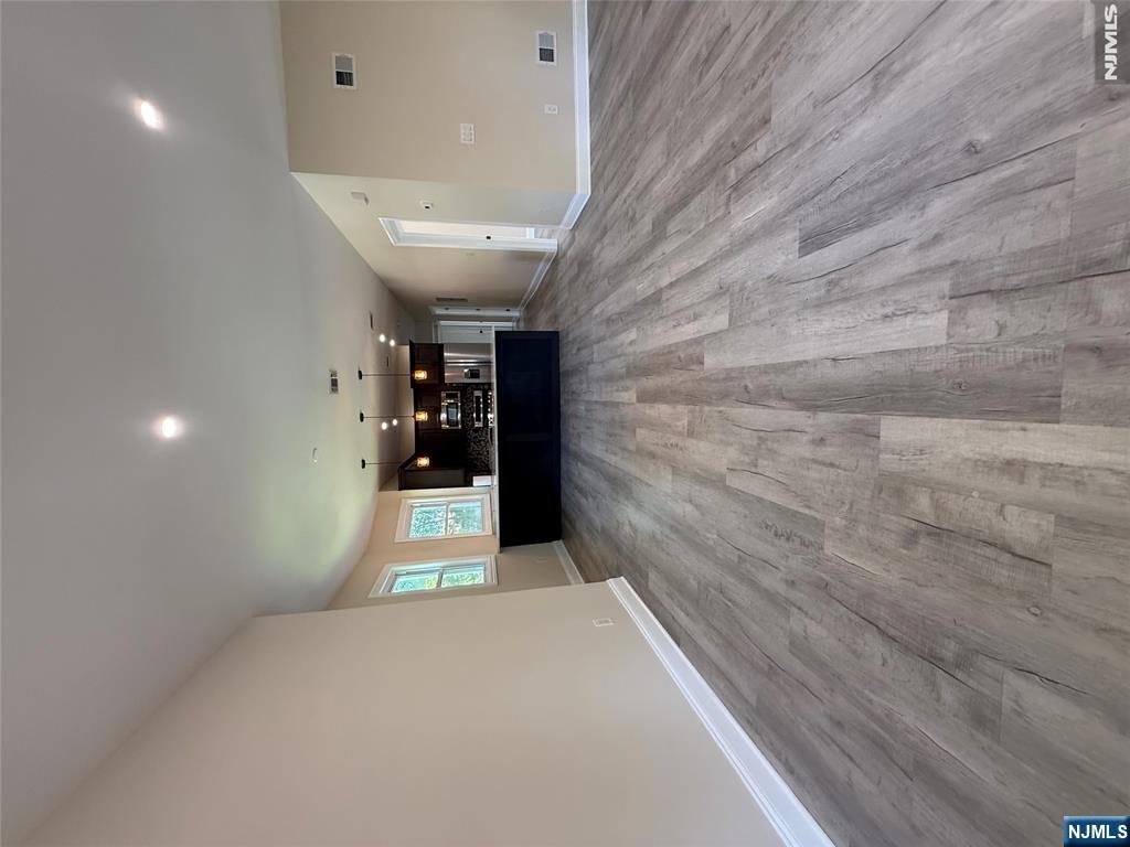 43 Boyce Place, Unit 2 Ridgewood, NJ 07450 - Photo 4 of 14