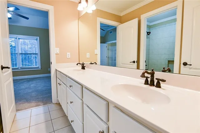 $669,000 | 5011 Glen Forrest Drive, Flowery Branch, GA 30542