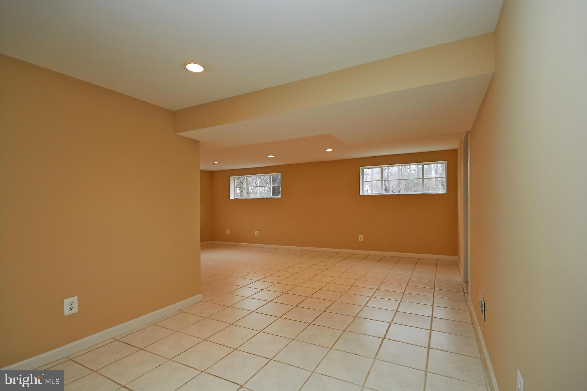 7614 Elgar Street Springfield, VA 22151 - Photo 22 of 30 Rec Room