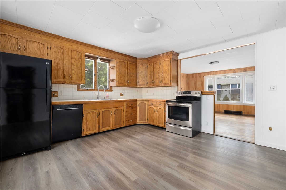 310 Talcott Street Woonsocket, RI 02895 - Photo 8 of 40
