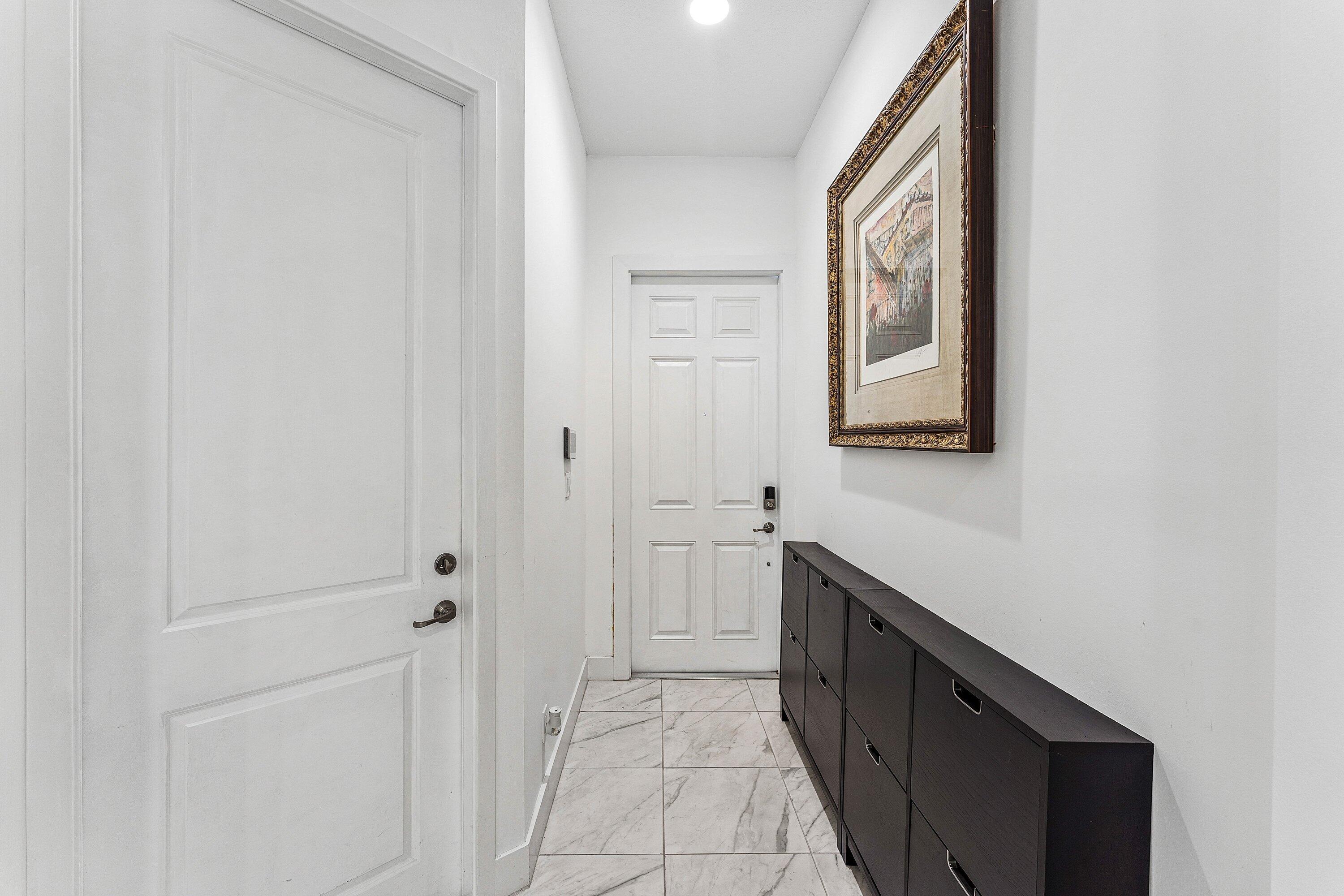 4821 Pointe Midtown Road Palm Beach Gardens, FL 33418 - Photo 26 of 34 Entry foyer