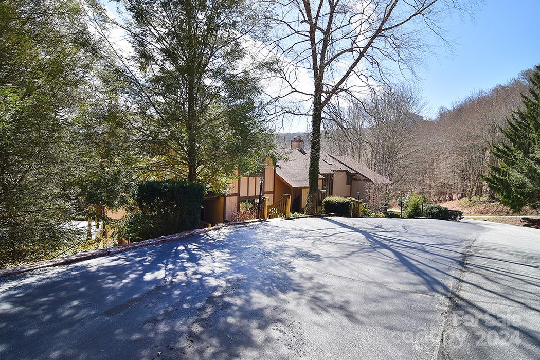 300 Ridgeview Road, Unit 92 Banner Elk, NC 28604 - Photo 17 of 41 Gallery Image 17