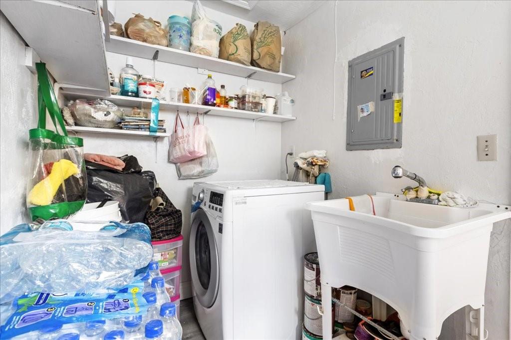 6800 Northwest 75th Drive Tamarac, FL 33321 - Photo 10 of 20 a room with storage and utility