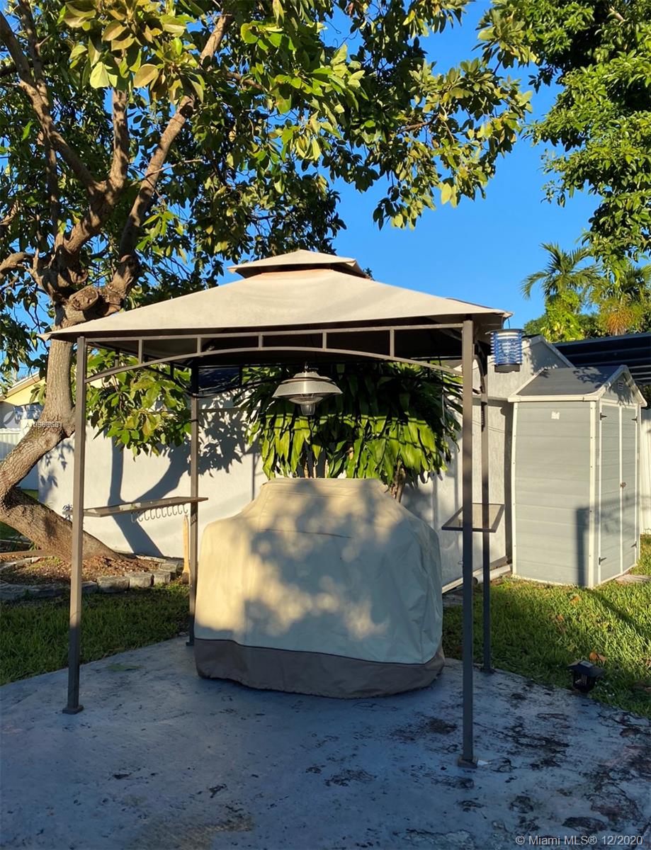 2180 Southwest 25th Street Miami, FL 33133 - Photo 49 of 53 BBQ AREA
