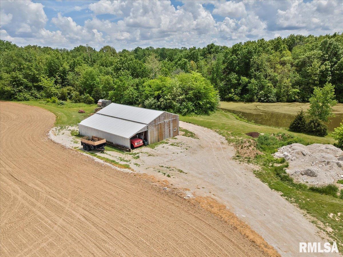 0 1330 N Road Taylorville, IL 62568 - Photo 6 of 9